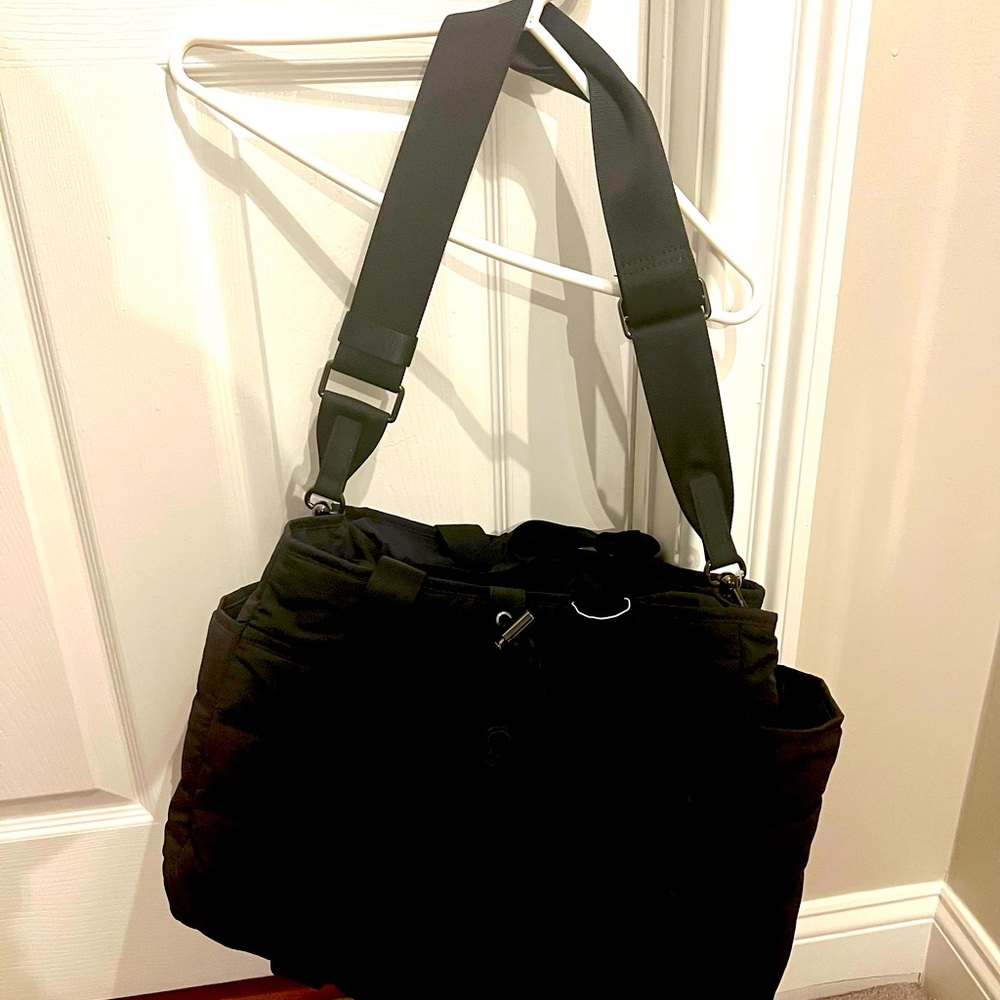 Lululemon Yoga/duffel bag